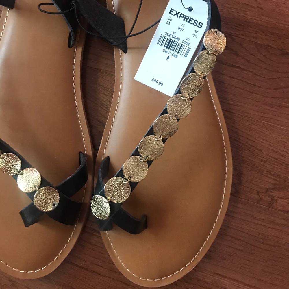 Express Sandals 🖤 - Picture 2 of 16